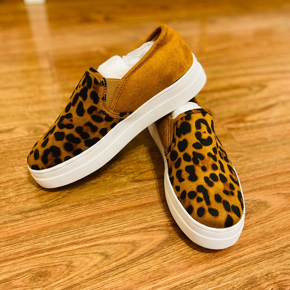 Platform leopard slip on’s